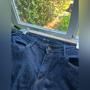 Levi’s dark blue legging jeans size 30